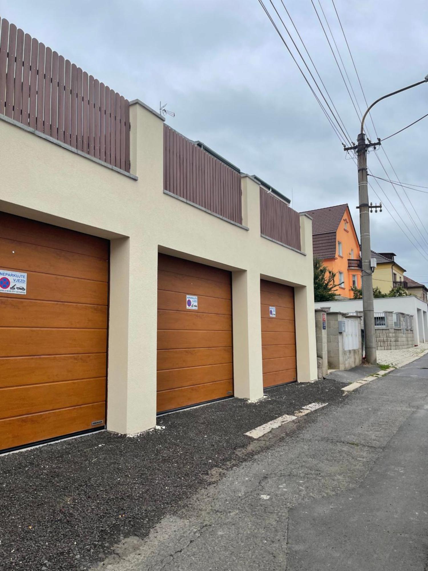 Ústí nad Labem Jenys Apartment Usti 2 מראה חיצוני תמונה